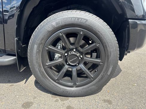 Used 2021 Toyota Tundra Platinum AWD/4WD image 25