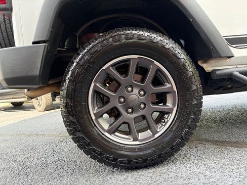 Used 2016 Jeep Wrangler Unlimited Sport w/ Quick Order Package 24S AWD/4WD image 17