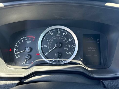 Used 2020 Toyota Corolla LE FWD image 10