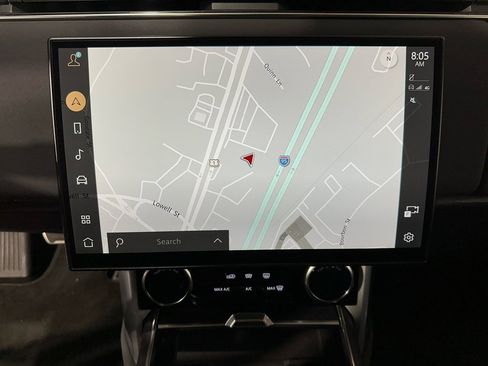 Used 2023 Land Rover Range Rover SE image 26