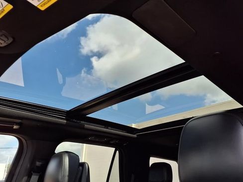 Certified 2023 Lincoln Navigator Reserve RWD image 10