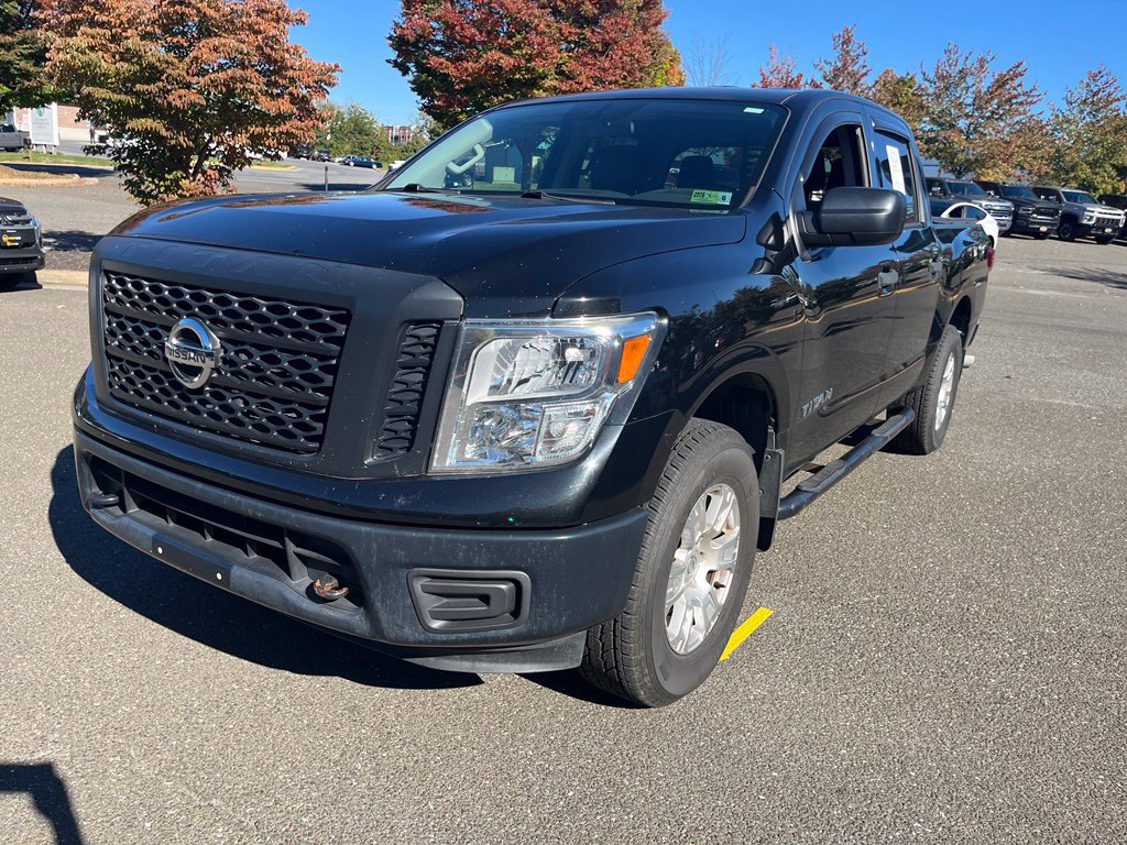 Used 2017 Nissan Titan S AWD/4WD image 3