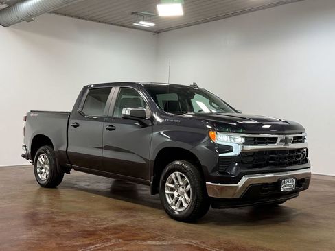 Used 2022 Chevrolet Silverado 1500 LT image 22