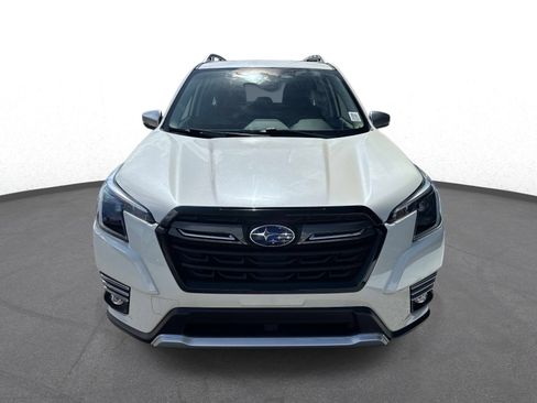Used 2024 Subaru Forester Touring w/ POP Package 3 AWD/4WD image 8