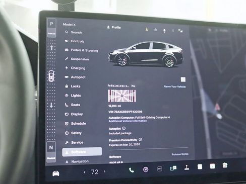 Used 2023 Tesla Model X Plaid image 21