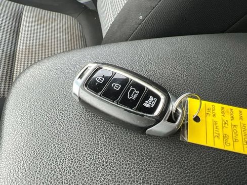Used 2021 Hyundai Kona SEL AWD/4WD image 14