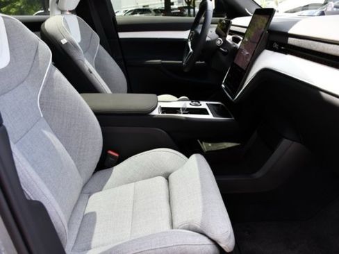 New 2025 Volvo EX90 Ultra image 25