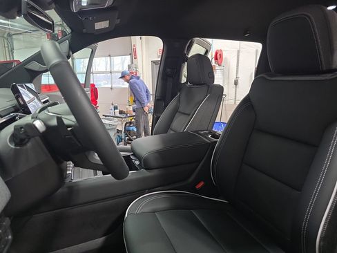 New 2026 GMC Sierra EV Elevation AWD/4WD image 14