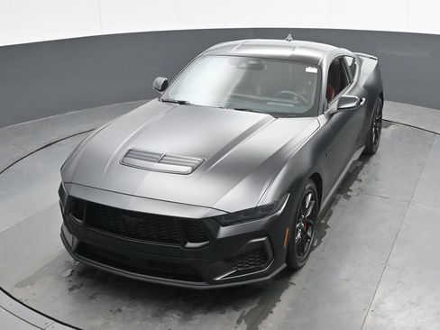 Used 2025 Ford Mustang GT Premium RWD image 37