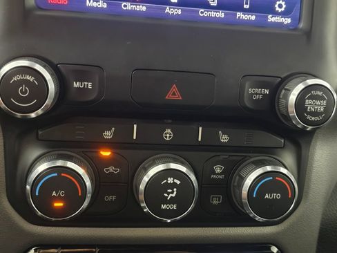 Used 2019 RAM 1500 Big Horn AWD/4WD image 28