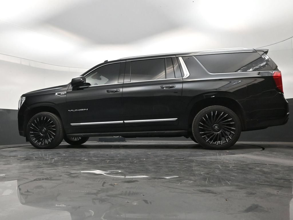 Used 2023 GMC Yukon XL SLT w/ SLT Luxury Package RWD image 21