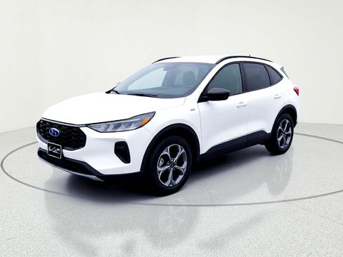 New 2026 Ford Escape ST-Line w/ Tech Pack #1 image 2