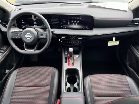 New 2026 Nissan Kicks SR w/ SR Premium Package AWD/4WD image 9