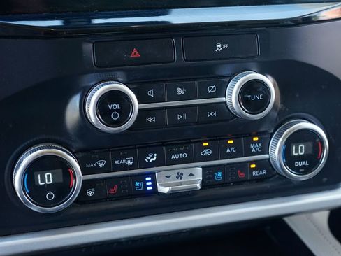 Used 2022 Ford Expedition Max Limited RWD image 38