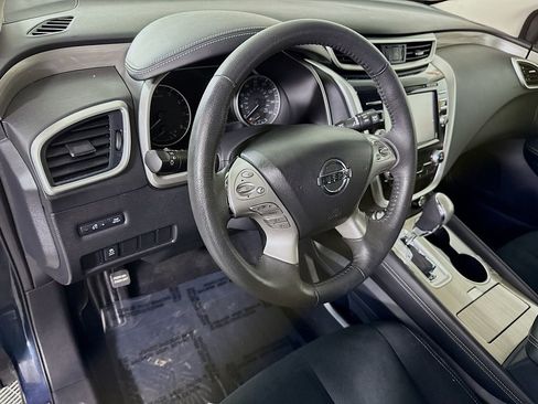 Used 2017 Nissan Murano SV image 17