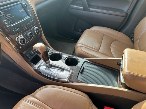 Used 2017 Buick Enclave Leather w/ Enclave Tuscan Edition image 18