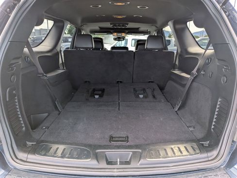 Used 2020 Dodge Durango R/T w/ Technology Group AWD/4WD image 32