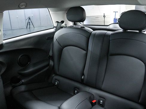 Certified 2023 MINI Cooper 2-Door Hardtop image 17