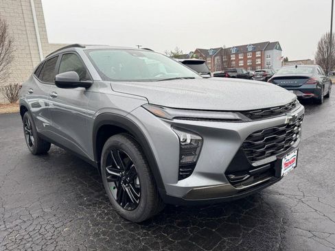 New 2026 Chevrolet Trax ACTIV w/ Driver Confidence Package image 2