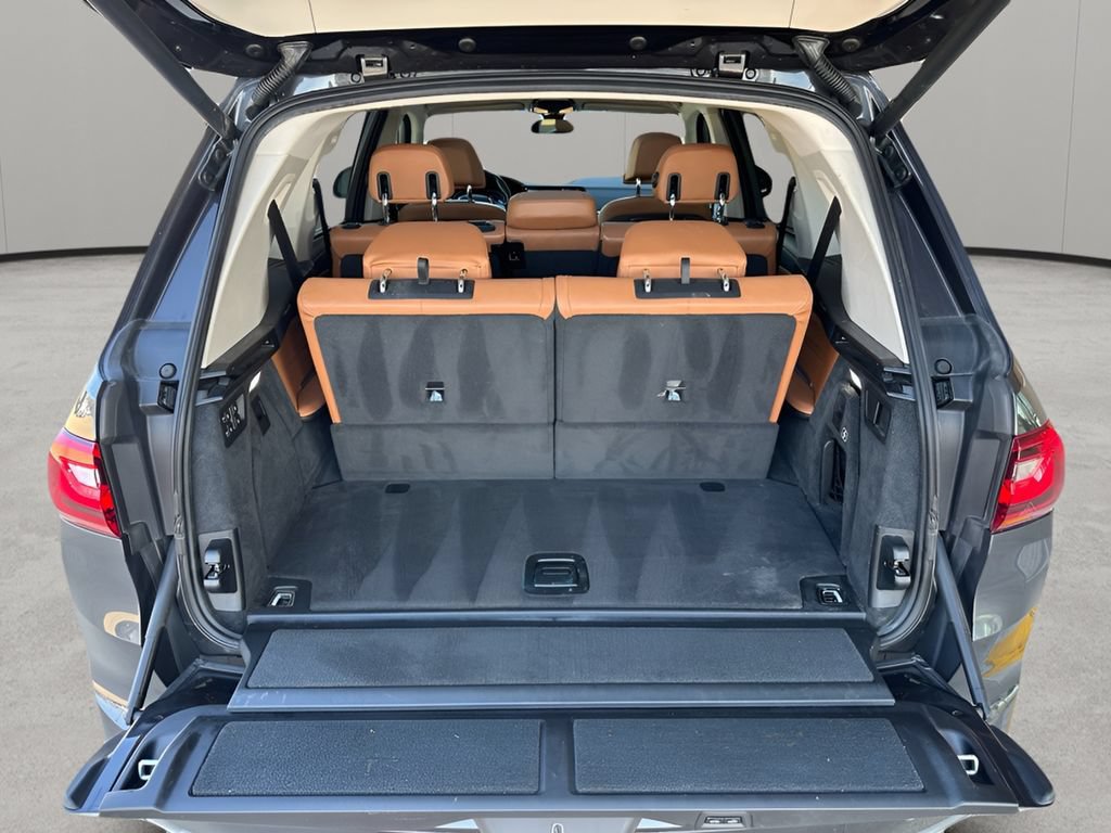 Used 2019 BMW X7 xDrive40i w/ Premium Package AWD/4WD image 33