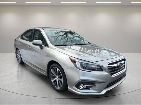 Used 2018 Subaru Legacy 2.5i Limited image 3