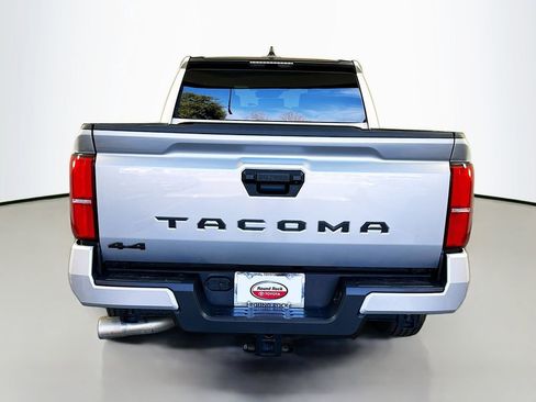 Used 2025 Toyota Tacoma SR5 image 6