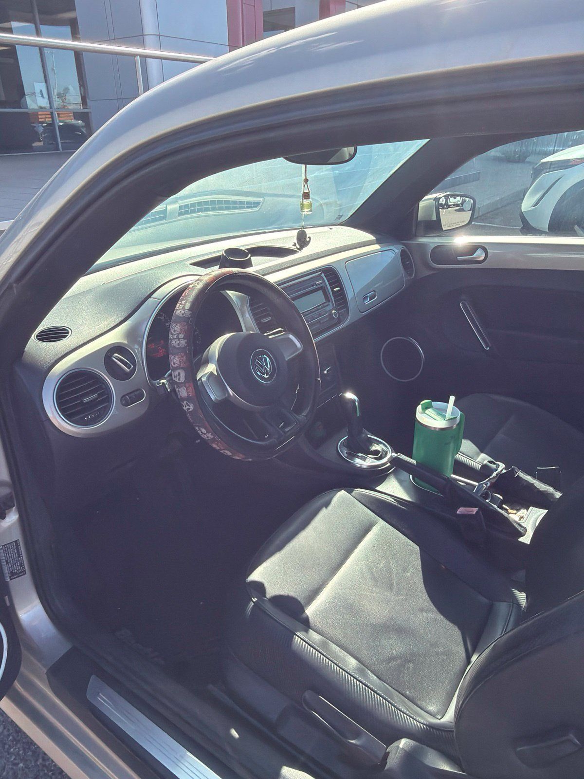 Used 2012 Volkswagen Beetle 2.5 FWD image 3