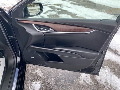 Used 2019 Cadillac XTS Luxury image 23