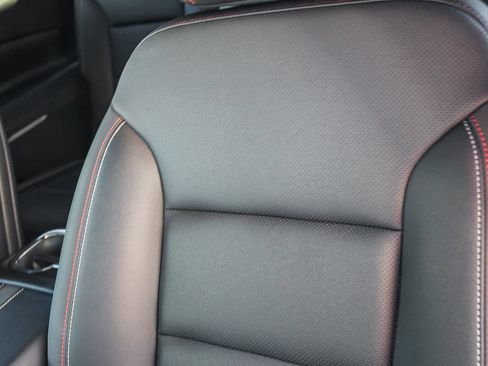 Used 2025 Chevrolet Traverse Z71 image 26