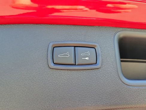 New 2025 Porsche Macan Turbo AWD/4WD image 33