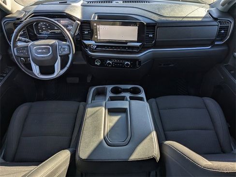Used 2022 GMC Sierra 1500 SLE image 9