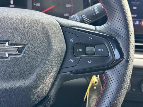 Used 2024 Chevrolet Trax RS w/ Driver Confidence Package FWD image 17