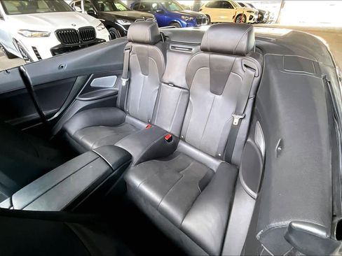 Used 2017 BMW M6 Convertible image 18