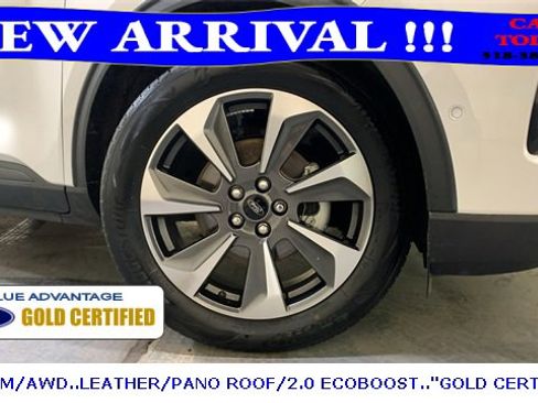 Certified 2023 Ford Escape Platinum w/ Premium Technology Package image 10