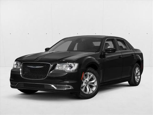 Used 2017 Chrysler 300 Limited image 1