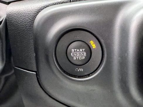 Certified 2022 Jeep Wrangler Unlimited Sahara w/ Cold Weather Group image 27