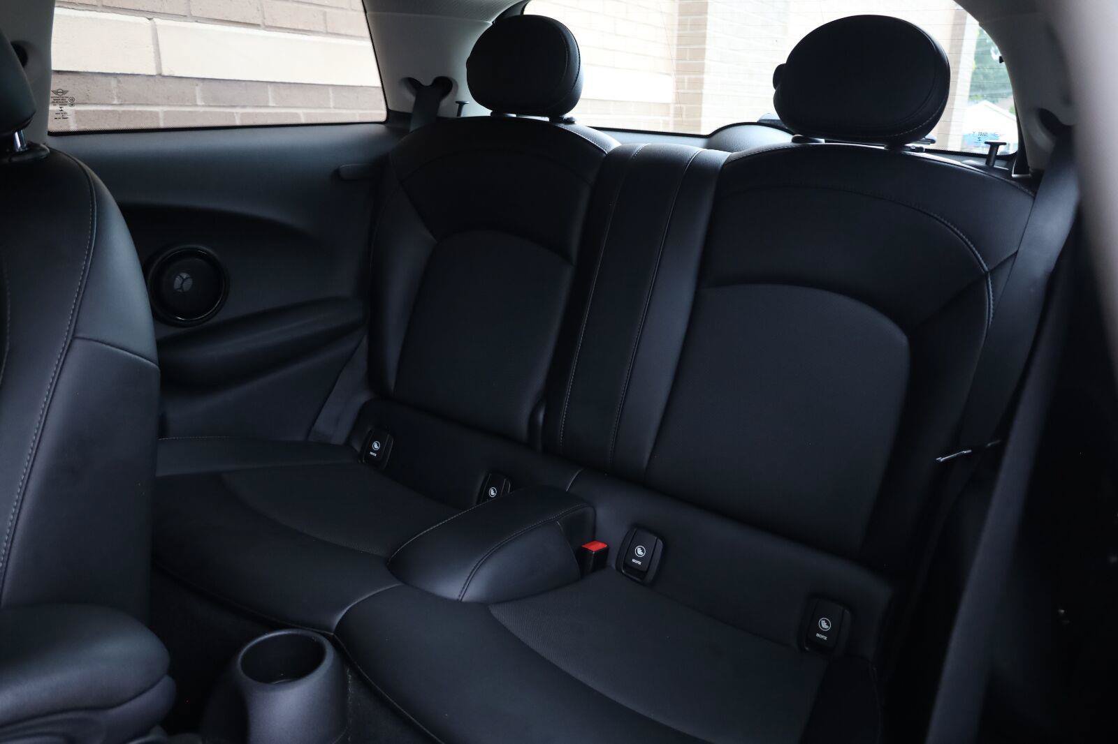 Used 2016 MINI Cooper 2-Door Hardtop FWD image 19