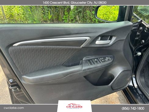 Used 2018 Honda Fit Sport image 11