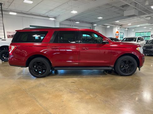 Used 2019 Ford Expedition Max XLT w/ Equipment Group 202A RWD image 9