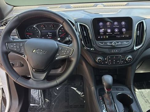 Used 2024 Chevrolet Equinox RS w/ RS Leather Package FWD image 11