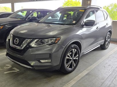 Used 2017 Nissan Rogue SL