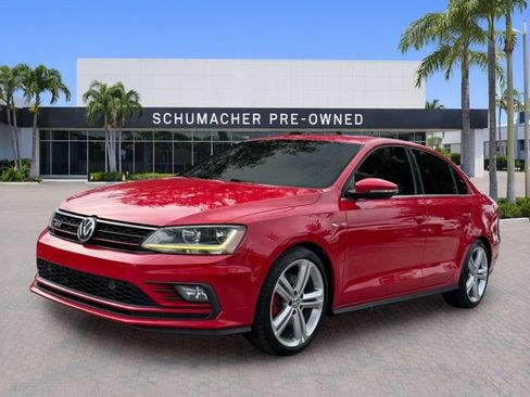 Used 2017 Volkswagen Jetta GLI FWD image 3