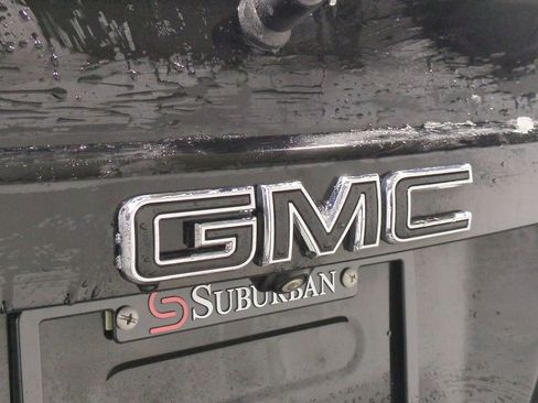 Used 2023 GMC Acadia SLT w/ Elevation Edition image 15