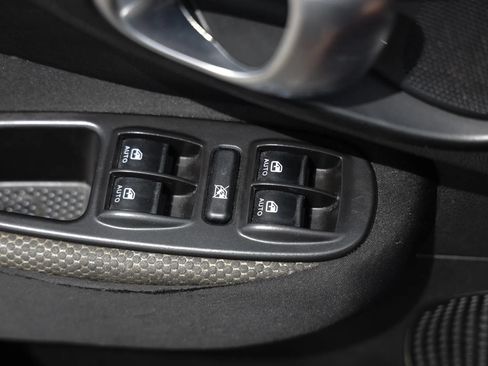 Used 2016 FIAT 500L Pop FWD image 38