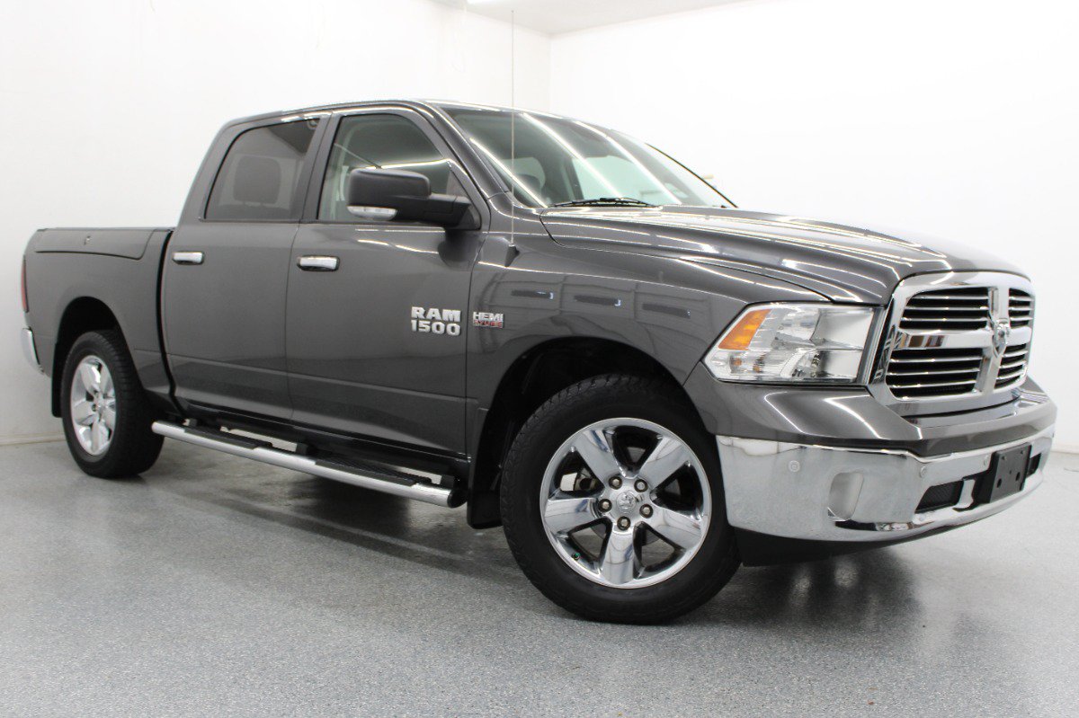 Used 2017 RAM 1500 Big Horn AWD/4WD image 1