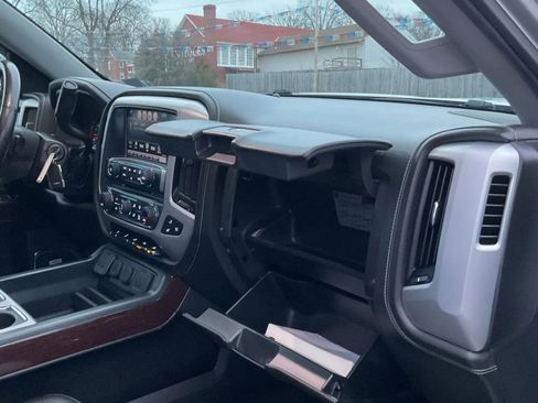 Used 2018 GMC Sierra 1500 SLT image 33
