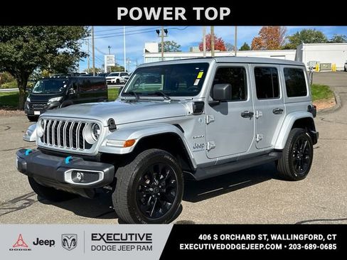 Used 2024 Jeep Wrangler Unlimited Sahara w/ Technology Group AWD/4WD image 1