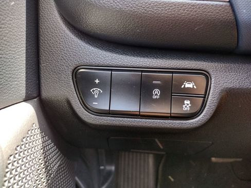 Used 2021 Kia Seltos S AWD/4WD image 21