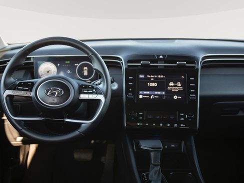 Used 2023 Hyundai Tucson SEL w/ Convenience Package image 3