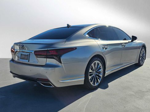 Certified 2022 Lexus LS 500 w/ Cold Weather Package (CK) RWD image 3